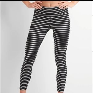 Gap womens fit blackout stripe 7/8 leggings